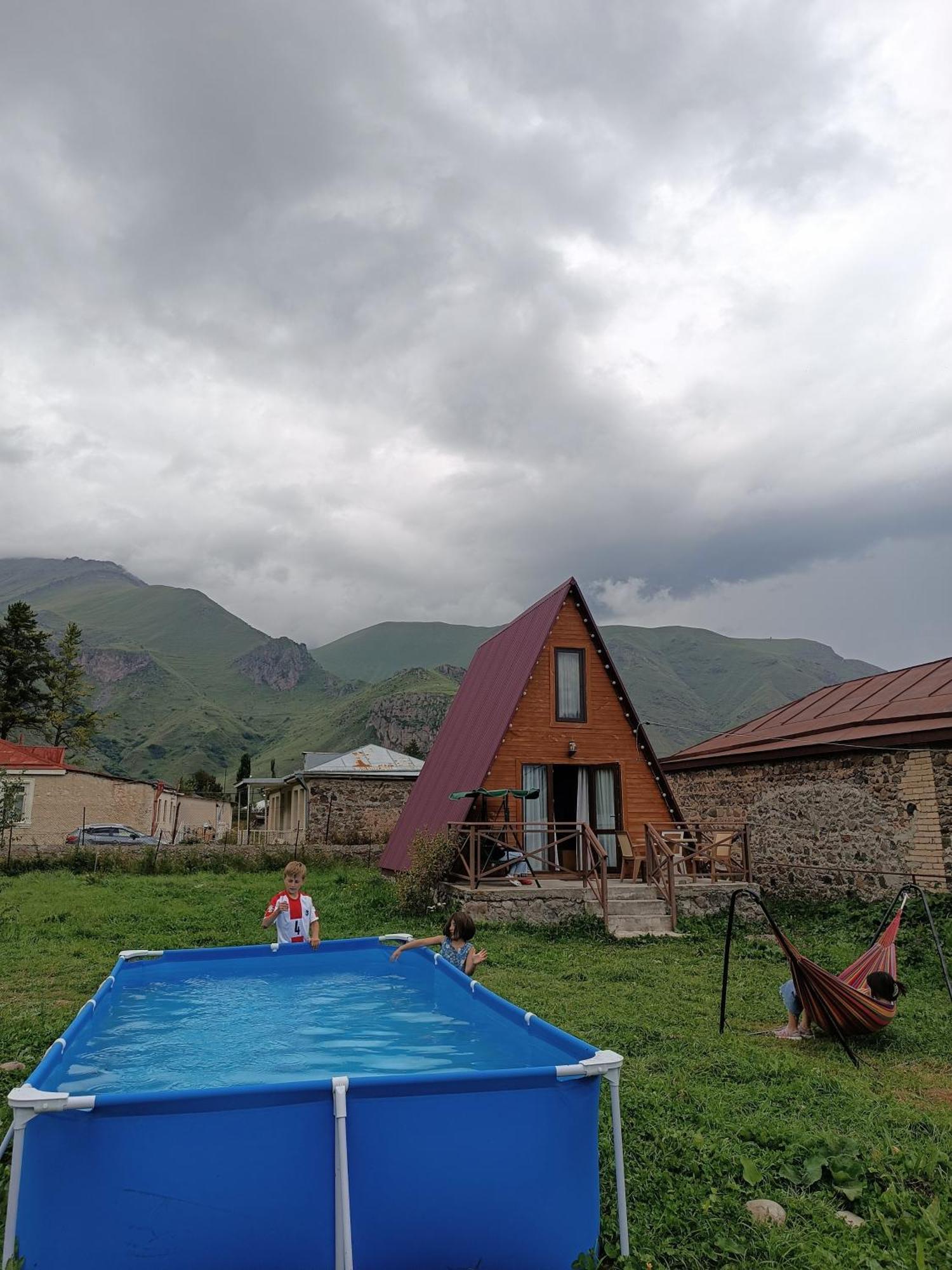 Cottage Natali Stepantsminda Exterior photo